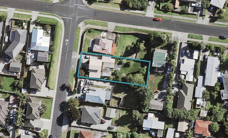 9 Lane Road, Weymouth, Auckland - Carousel 1