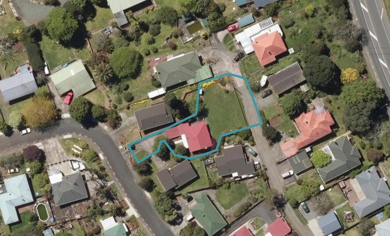 1A Whitelaw Place, Kamo, Whangarei - Carousel 1