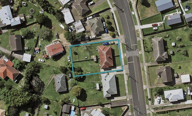 2/25 Alexander Crescent, Ōtara, Auckland - Carousel 1
