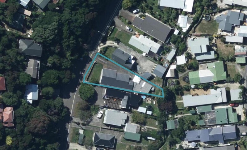 46 Airlie Road, Plimmerton, Porirua - Carousel 1