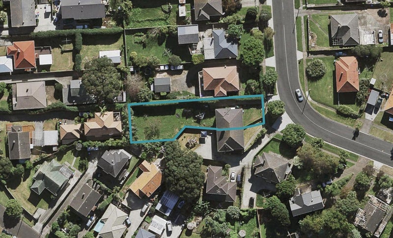 32 Namata Road, Onehunga, Auckland - Carousel 1