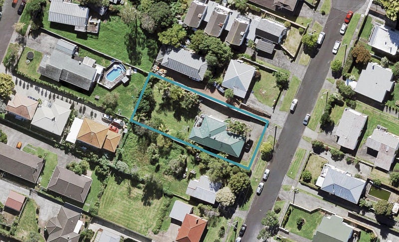 32 Koromiko Street, New Lynn, Auckland - Carousel 1
