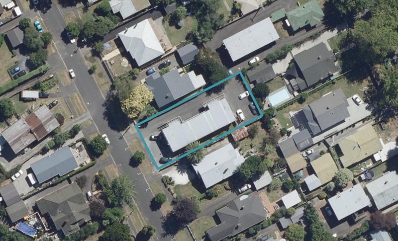 4/8 Union Street, Claudelands, Hamilton - Carousel 1