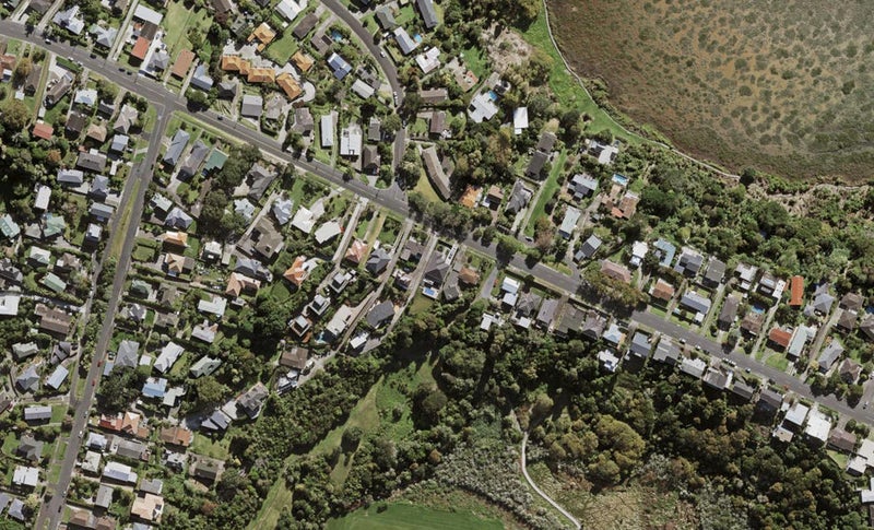 71 Exmouth Road, Northcote, Auckland - Carousel 1