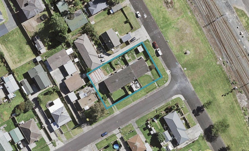 2/22 Alexander Street, Papakura, Auckland - Carousel 1