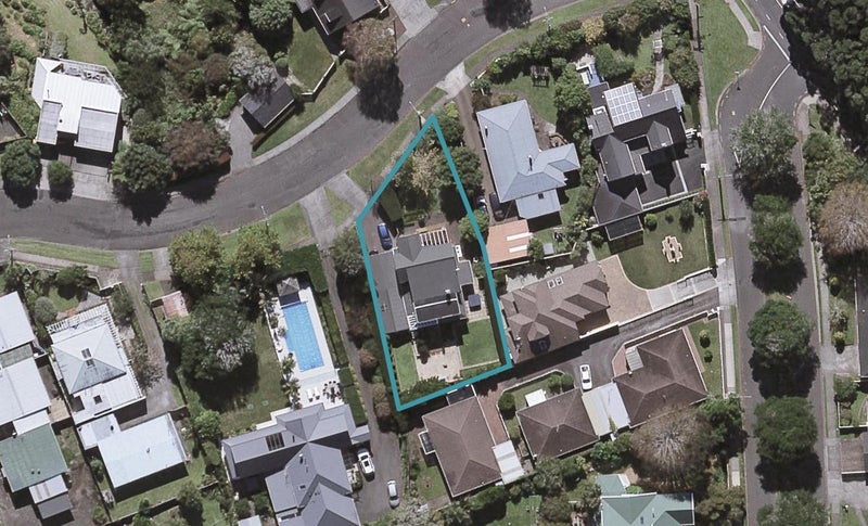 18 Shortland Street, Lower Vogeltown, New Plymouth - Carousel 1