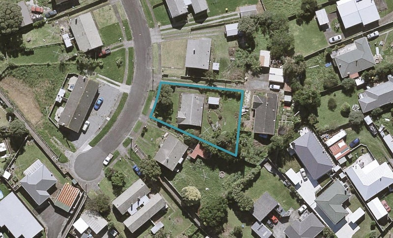 13 Tumai Street, Spotswood, New Plymouth - Carousel 1