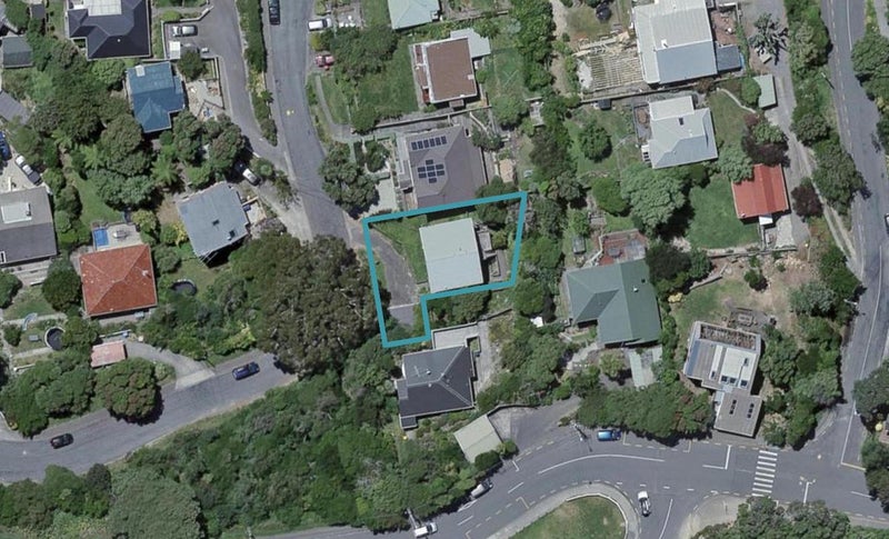 8A Totara Road, Miramar, Wellington - Carousel 1