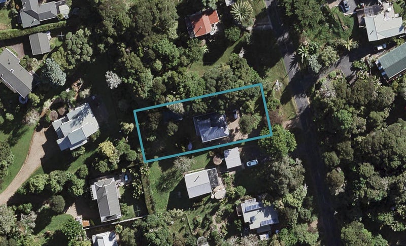 35 Bay Road, Ostend, Waiheke Island - Carousel 1