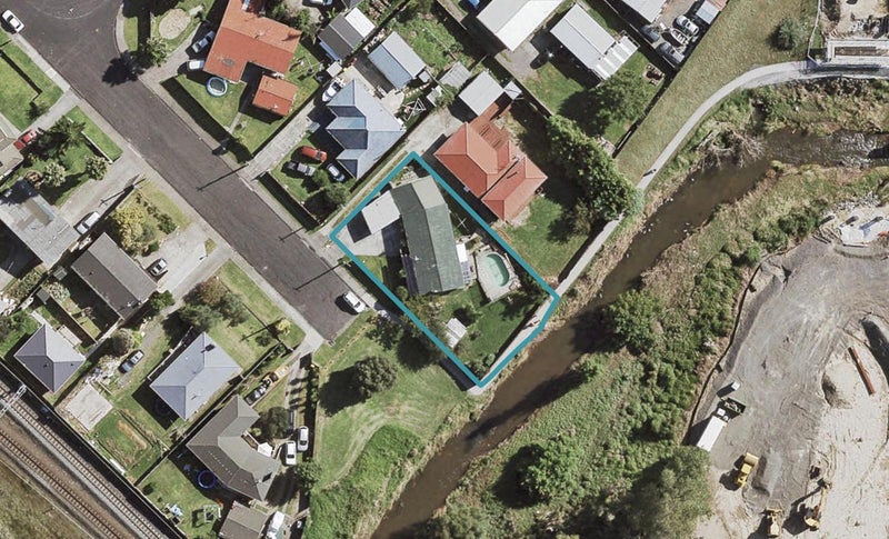 74 Ferguson Street, Manurewa East, Auckland - Carousel 1