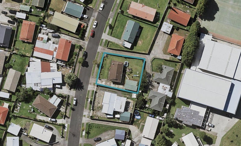 15 Dunstan Place, Otara, Auckland - Carousel 1