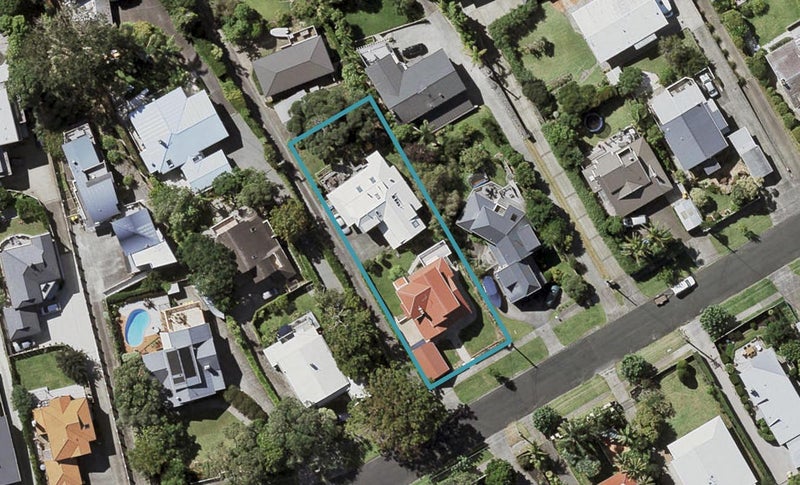 2/71 Beresford Street, Bayswater, Auckland - Carousel 1