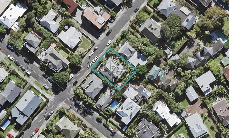 35 Livingstone Street, Westmere, Auckland - Carousel 1