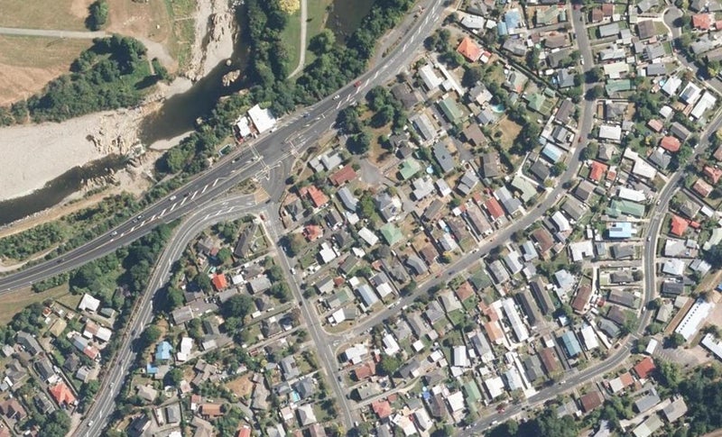 5 Maoribank Grove, Brown Owl, Upper Hutt - Carousel 1