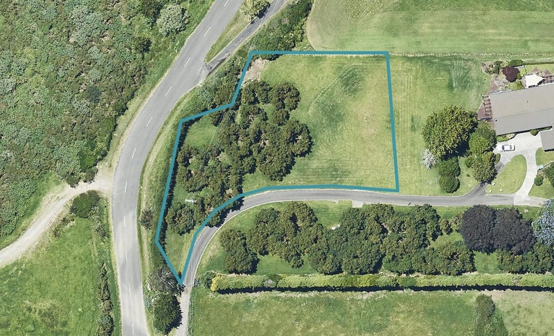 1281 Ranginui Road, WELCOME BAY, TAURANGA - Carousel 1