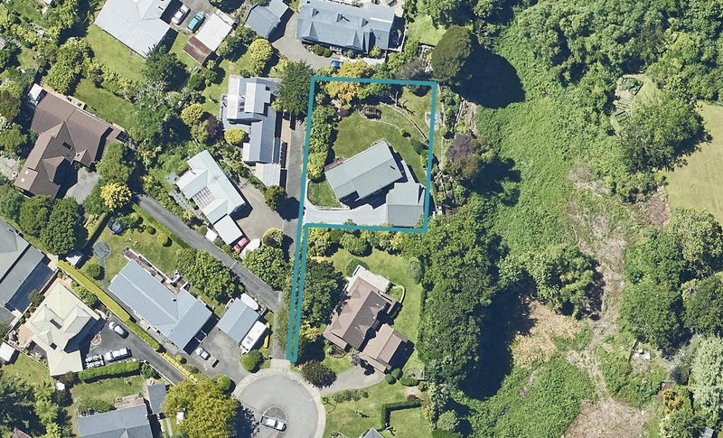 16 Shane Place, Lynmore, Rotorua - Carousel 1
