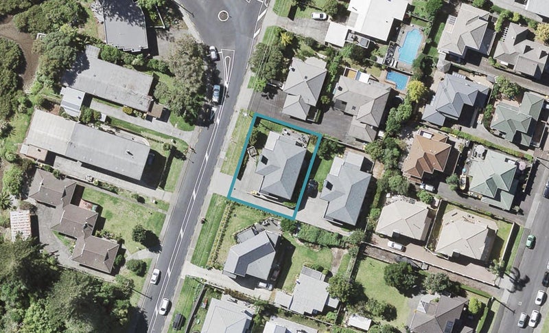 10A Omana Road, Milford, Auckland - Carousel 1