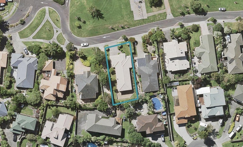 13 Taroka Close, Pinehill, Auckland - Carousel 1