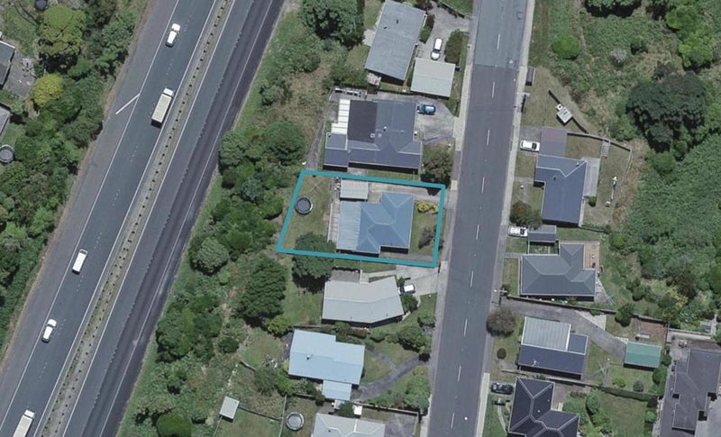 81 Mark Avenue, Paparangi, Wellington - Carousel 1