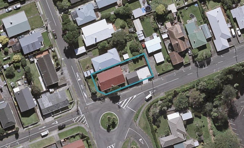 69 Record Street, Fitzroy, New Plymouth - Carousel 1