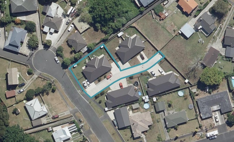 1/20 Balloch Street, Fairfield, Hamilton - Carousel 1