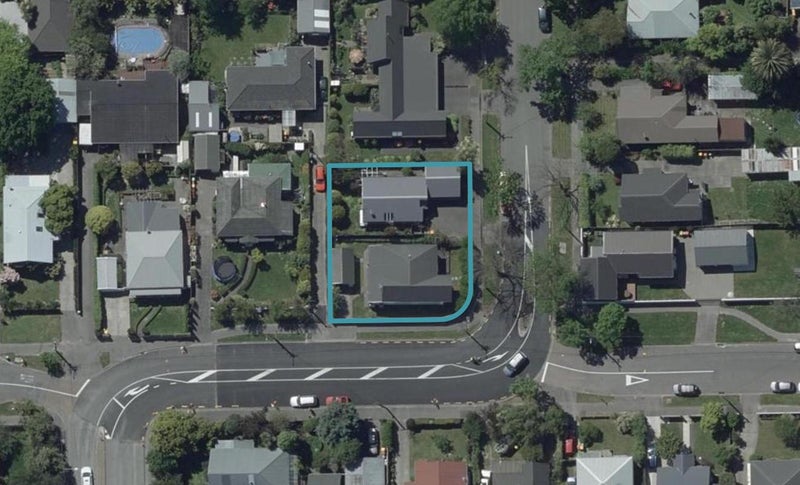 1/1 Norwood Street, Beckenham, Christchurch - Carousel 1