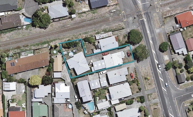 14 Georges Drive, Napier South, Napier - Carousel 1