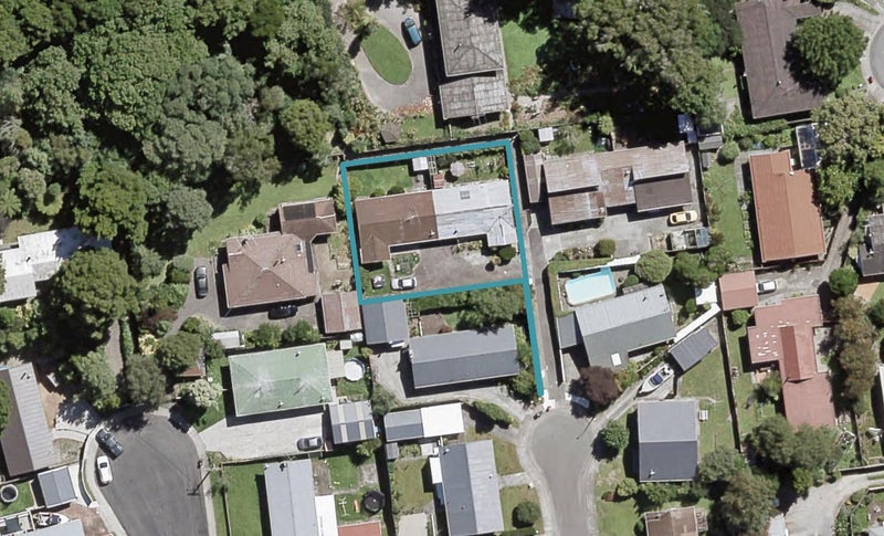 2/8 Flavia Grove, Clouston Park, Upper Hutt - Carousel 1
