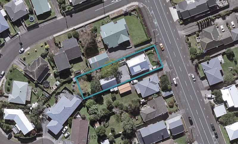 242 Carrington Street, Vogeltown, New Plymouth - Carousel 1