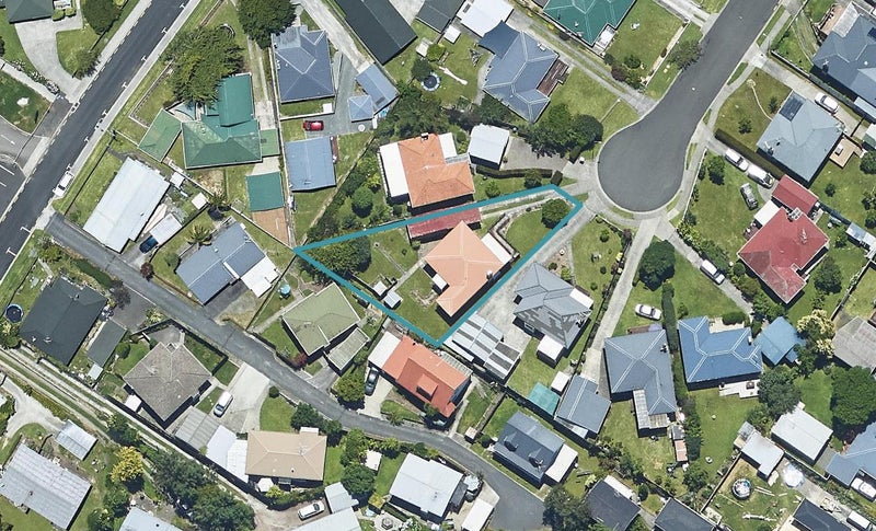 11 Seaforth Grove, Greerton, Tauranga - Carousel 1