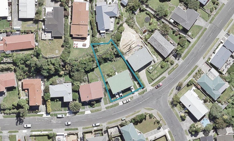 1/20 Acacia Avenue, Maungaraki, Lower Hutt - Carousel 1