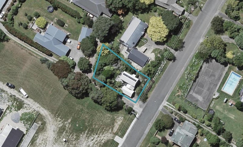 48B HUIA ST, HEMI METANGA, WAIKANAE - Carousel 1