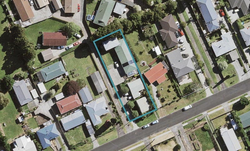 2/48 Woodside Road, Massey, Auckland - Carousel 1
