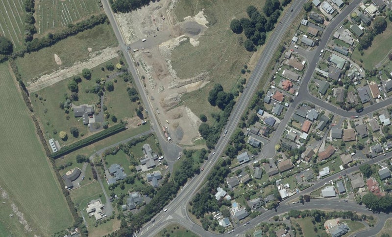 3 Petre Lane, East Taieri, Mosgiel - Carousel 1