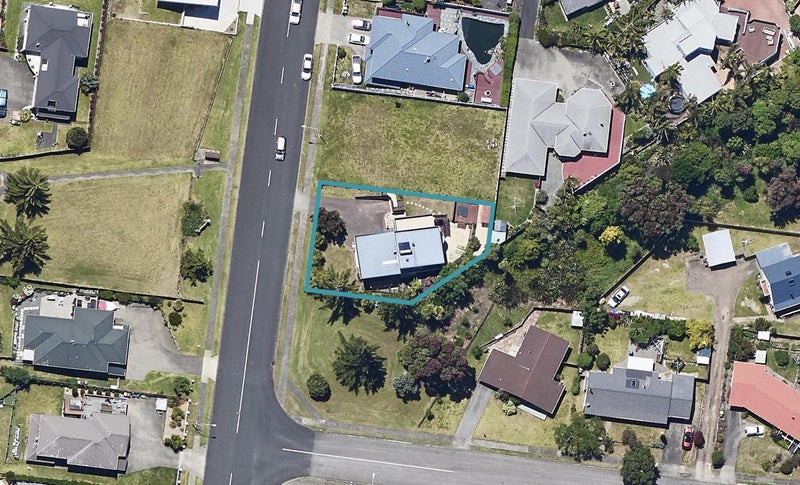8 Ocean View Road, Coastlands, Whakatane - Carousel 1