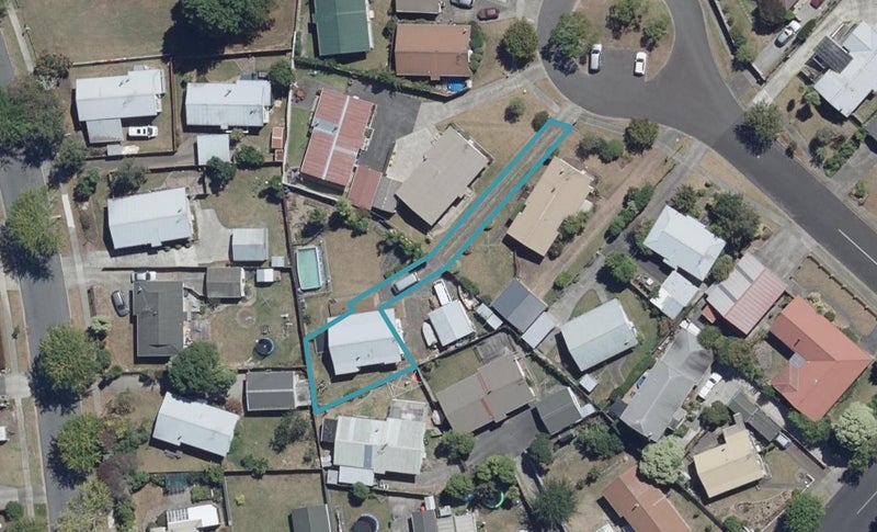 7B Emma Place, Pukete, Hamilton - Carousel 1