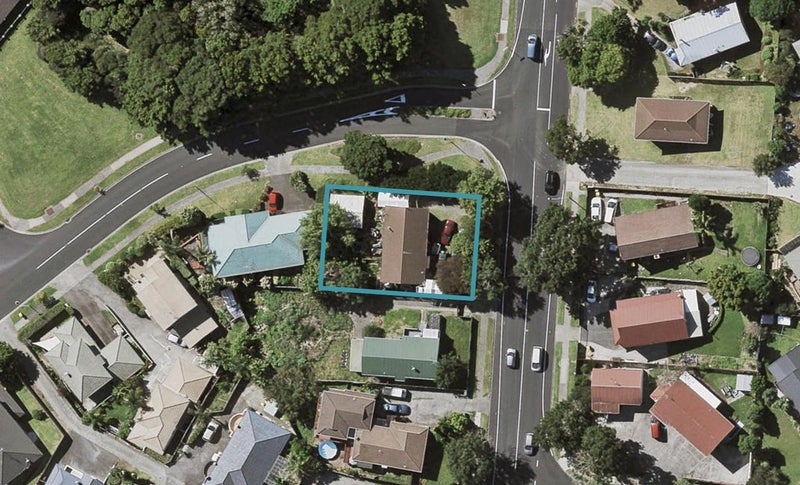 21 Everglade Drive, Goodwood Heights, Auckland - Carousel 1