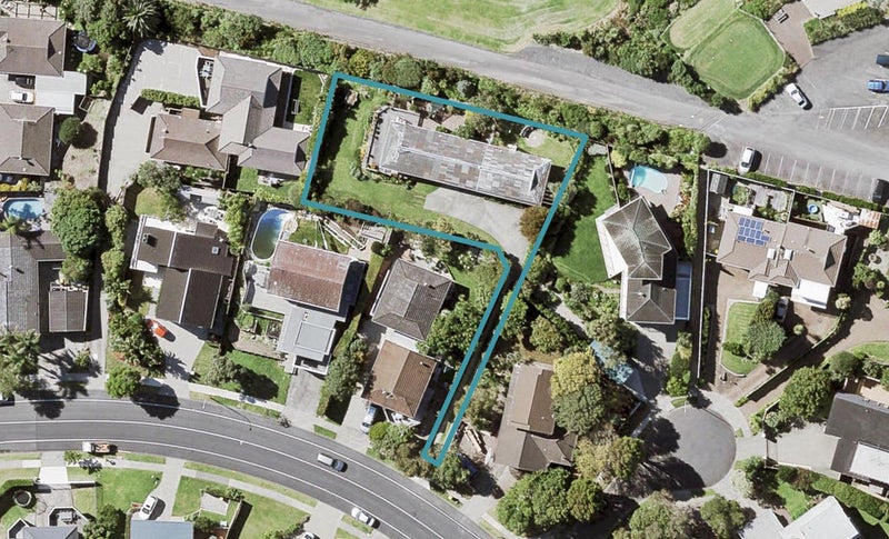 2/30 Clovelly Road, Bucklands Beach, Auckland - Carousel 1