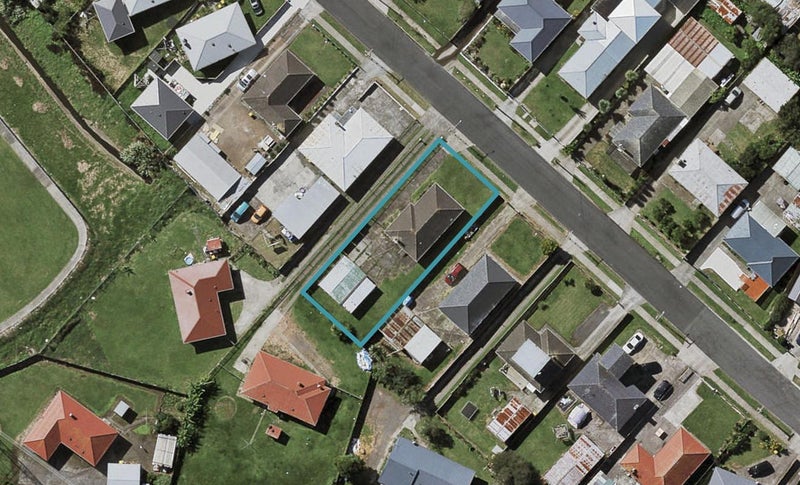 28 Fisher Crescent, Otara, Auckland - Carousel 1