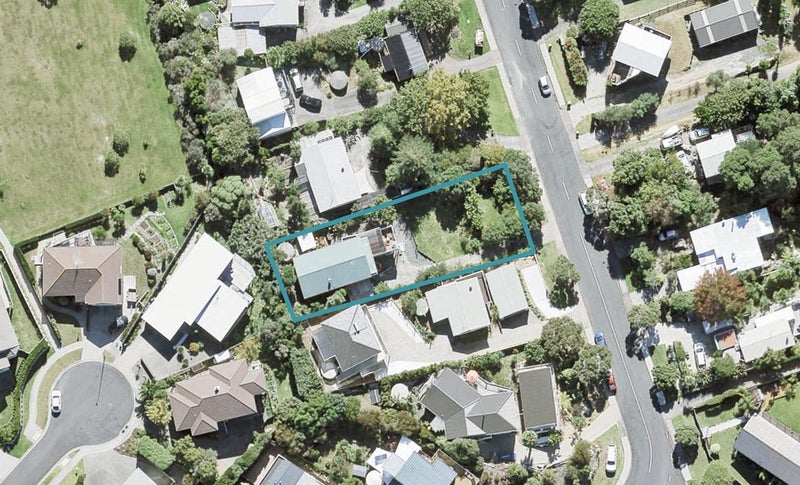 25 Everard Avenue, Army Bay, Whangaparaoa - Carousel 1