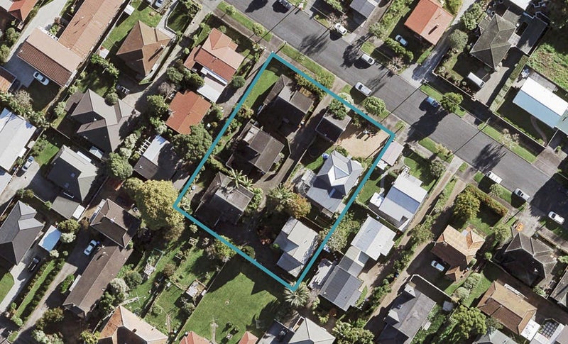 4/12 Alverston Street, Waterview, Auckland - Carousel 1