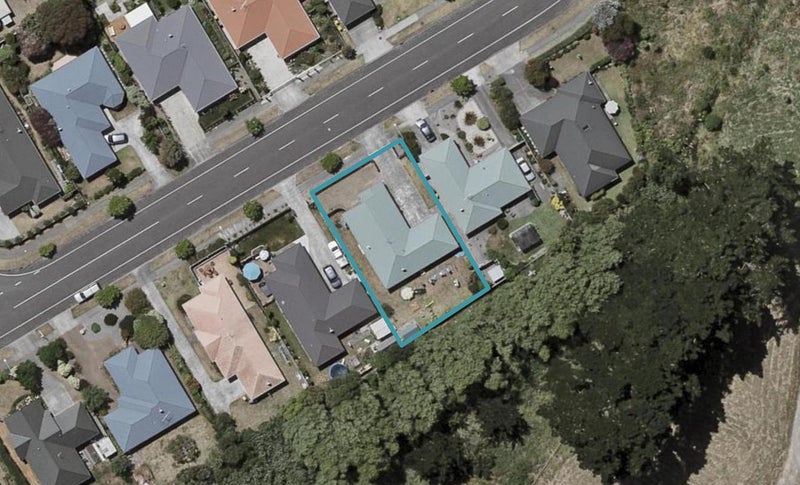 68 Weggery Drive, Waikanae Beach, Waikanae - Carousel 1
