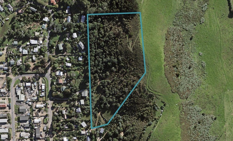 35B Erua Road, Ostend, Waiheke Island - Carousel 1
