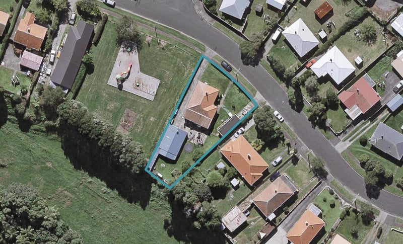26 Drake Street, Vogeltown, New Plymouth - Carousel 1