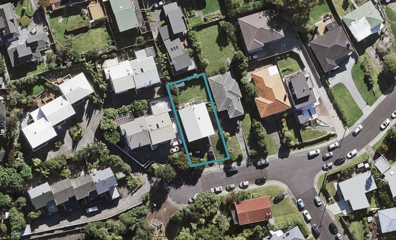 10 City View Terrace, Birkenhead, Auckland - Carousel 1