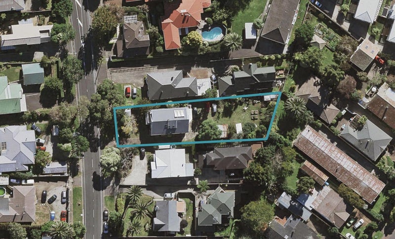 9 Wheturangi Road, Greenlane, Auckland - Carousel 1