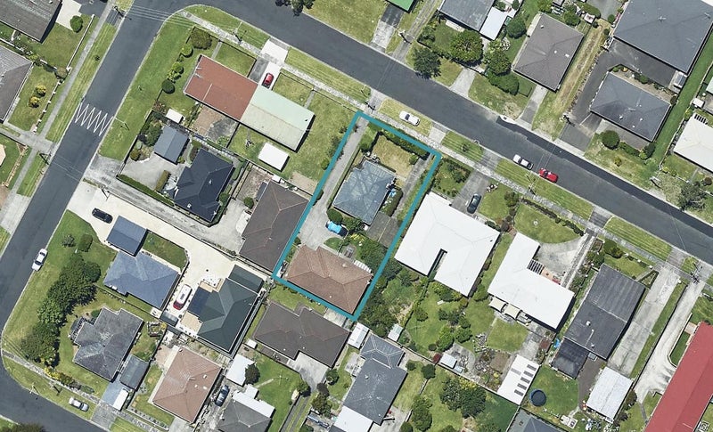 5B Pemberton Crescent, Greerton, Tauranga - Carousel 1