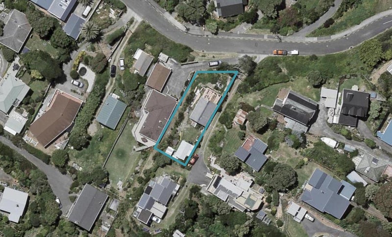 10 Ocean Road, Paekakariki - Carousel 1
