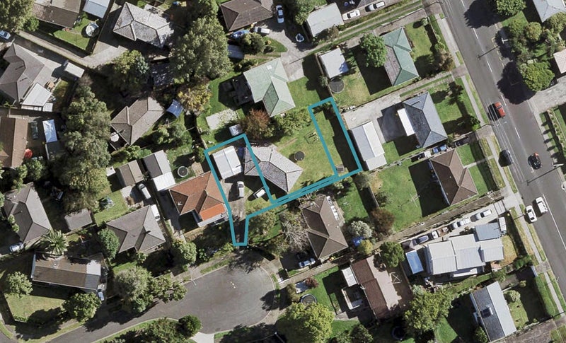 8F Rainbow Place, Wattle Downs, Auckland - Carousel 1