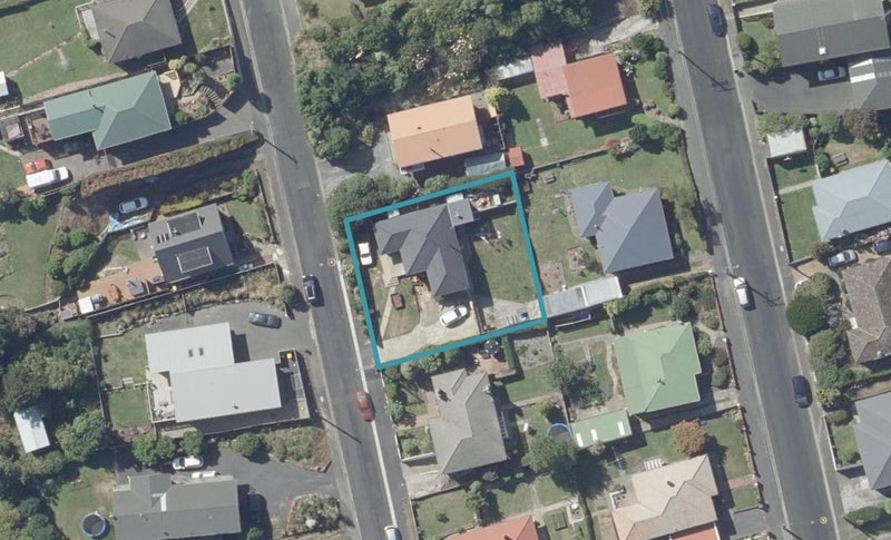 19 Exeter Street, Abbotsford, Dunedin - Carousel 1